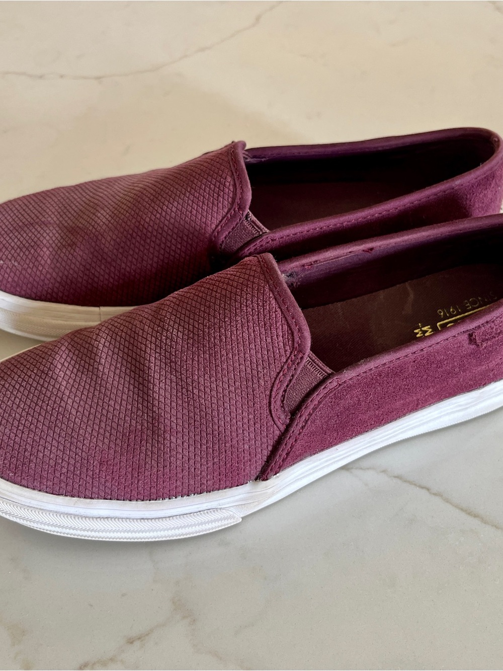 Keds Women's Double Decker Suede Burgundy Slip On Sneakers Women’s Size 7.5